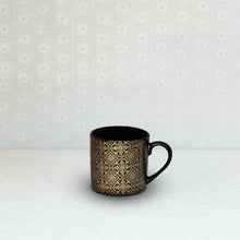 Sleek Oro Design Mug