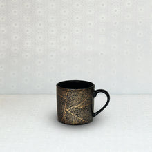Sleek Oro Design Mug