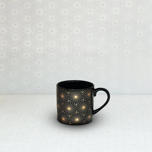 Sleek Oro Design Mug