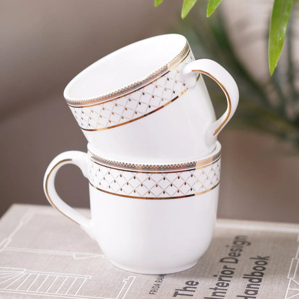 Classic Gold Interlaced Mug