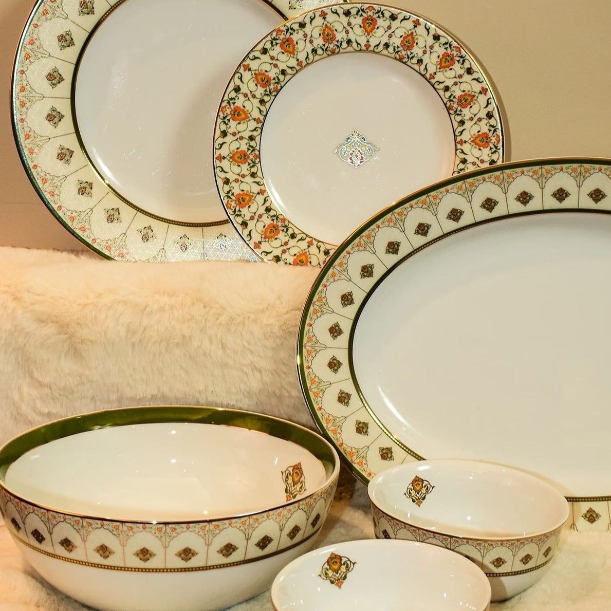 Jashn Dinner Set