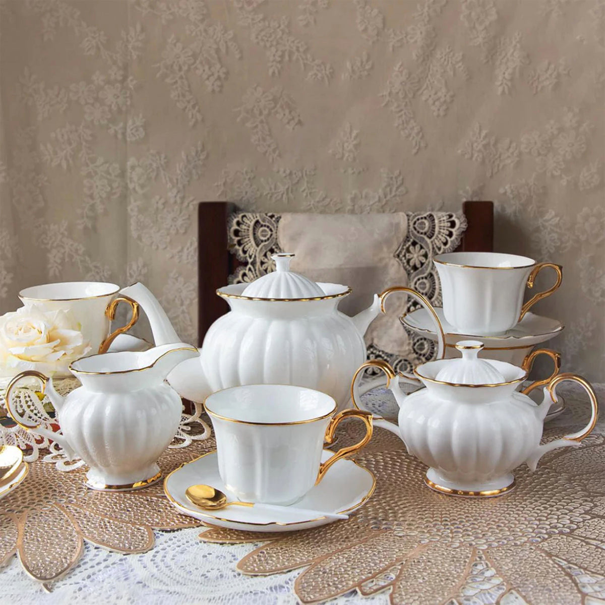 Vittoria Gold 15 Pcs Tea Set