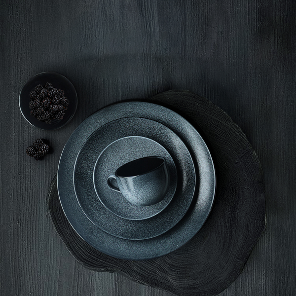 Iris Black  Dinner Set