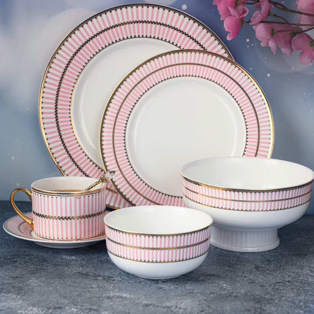 Monarchy Dinner Set