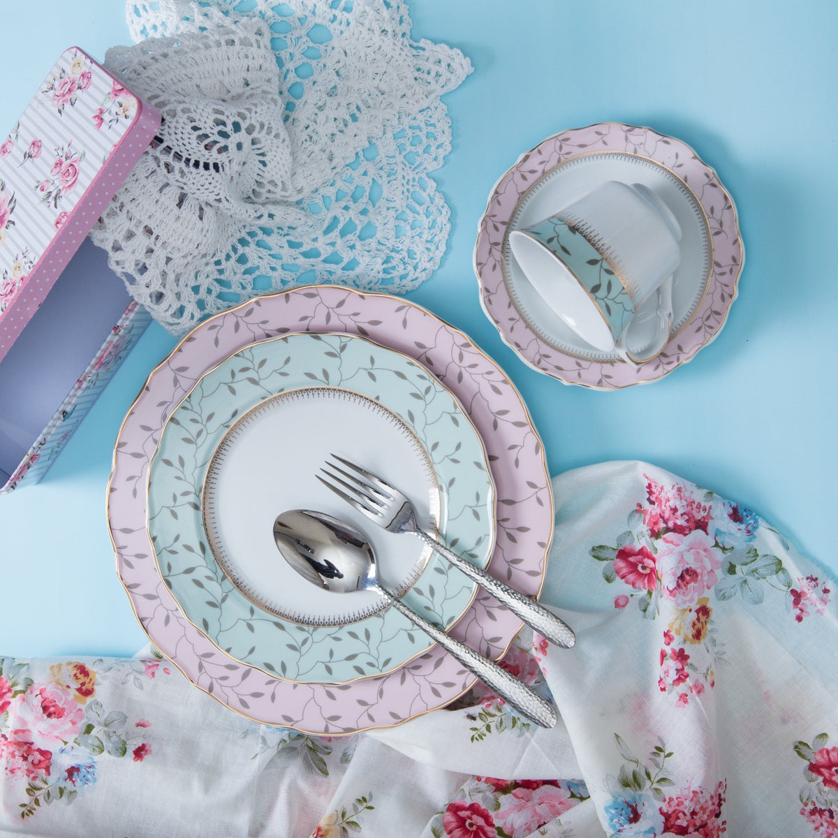Tulipani Dinner Set